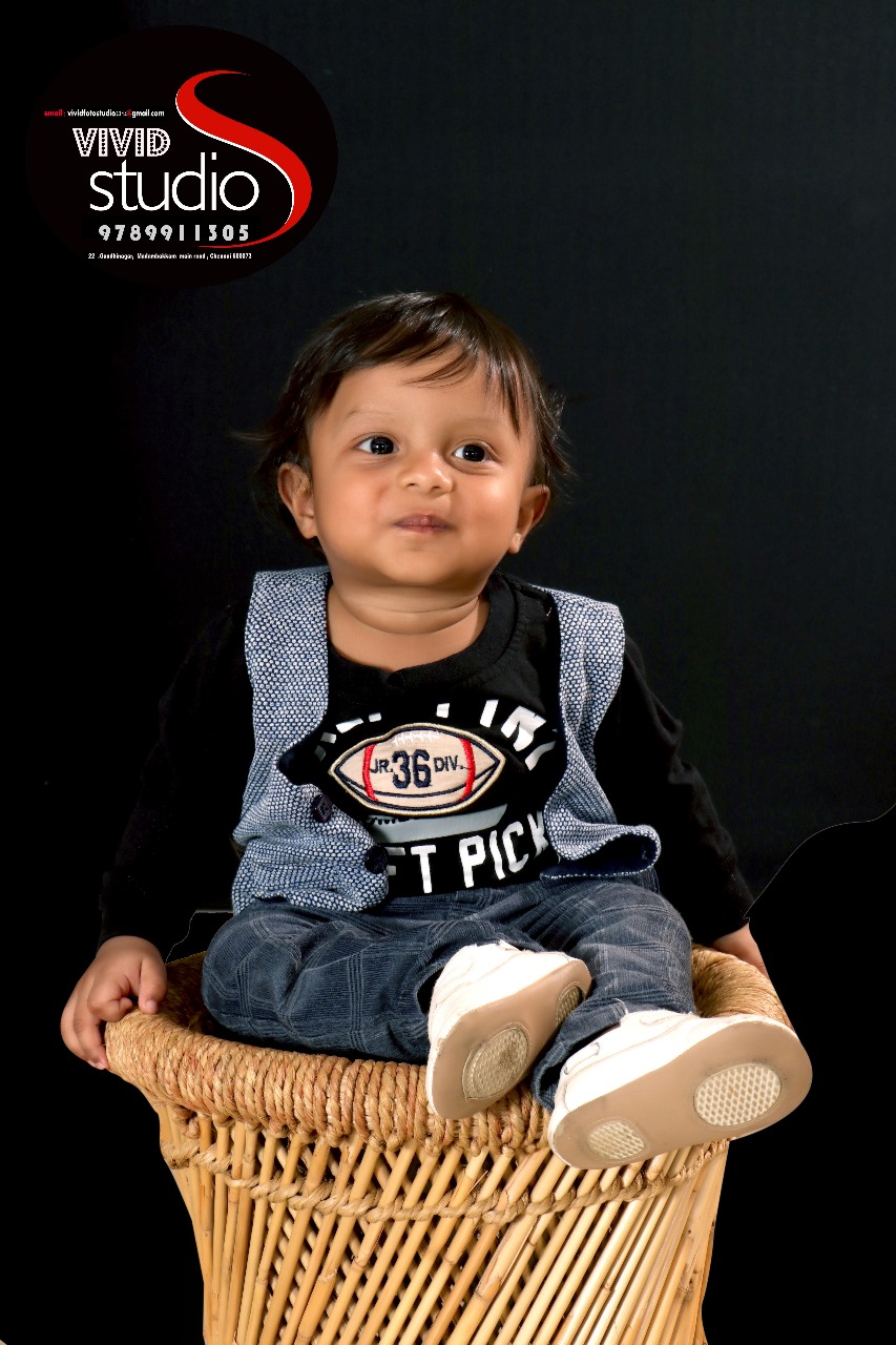 VIVID Photo Studio
